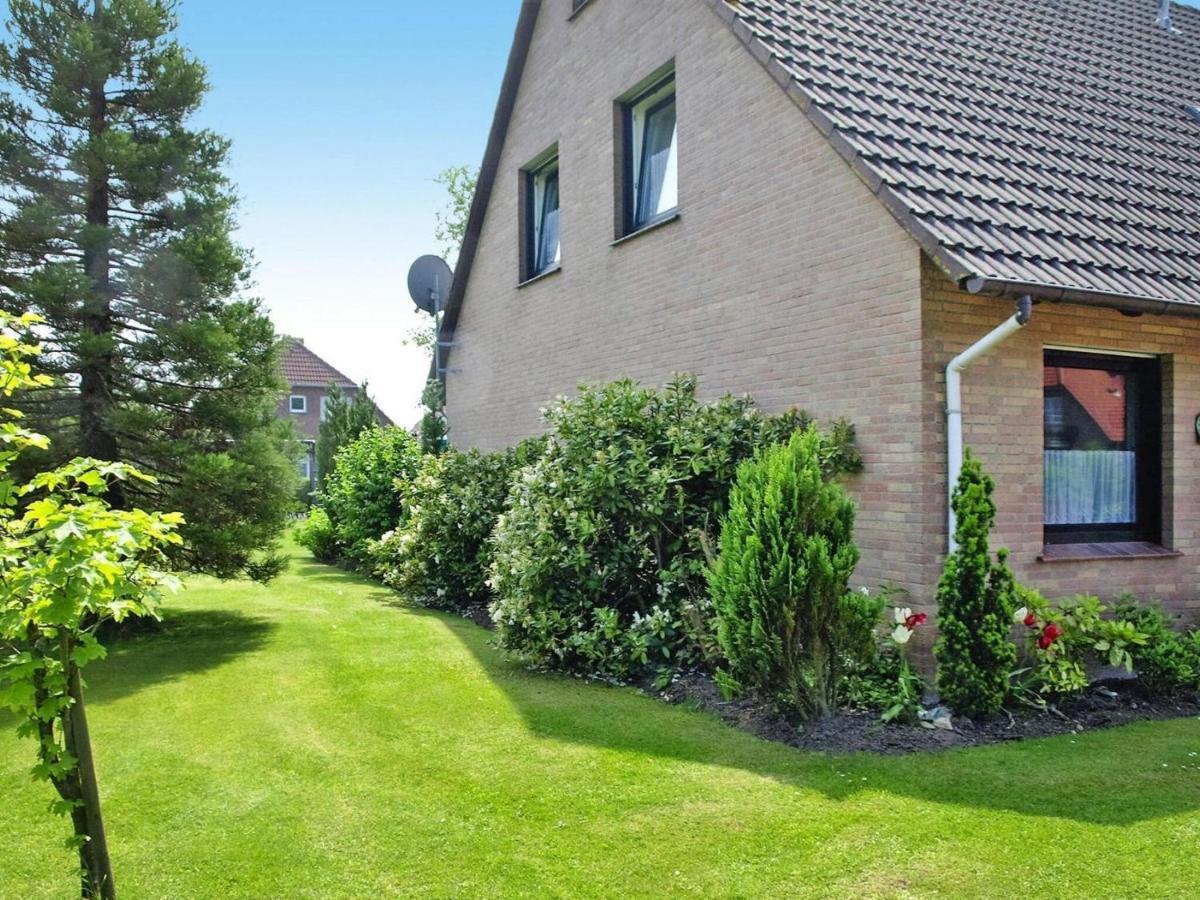 Ferienhaus Mit Grossem Garten In Nessmersiel Exterior photo
